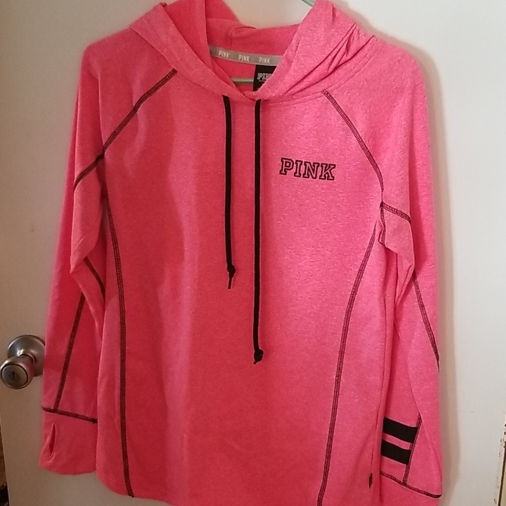 Hooded shirt